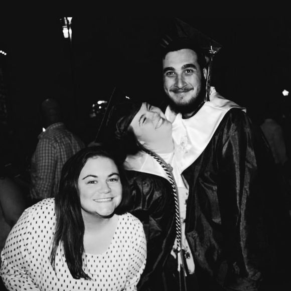 Meet your Posher, Madison - Picture 1 of 1